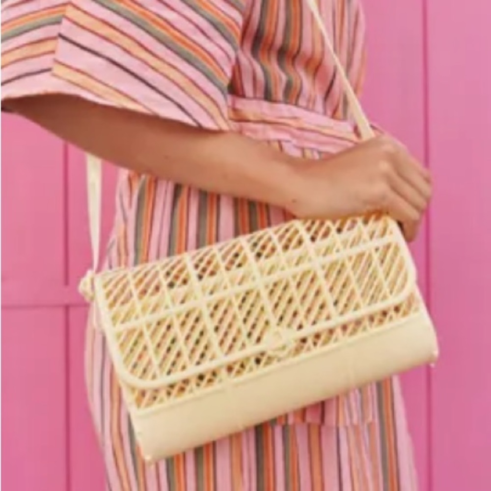 Sun Jellies Jelly Purse in Pastel Yellow - Picture 2 of 3